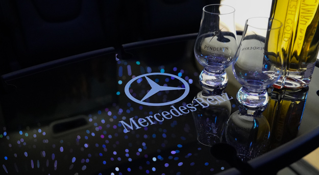 Table Mercedes